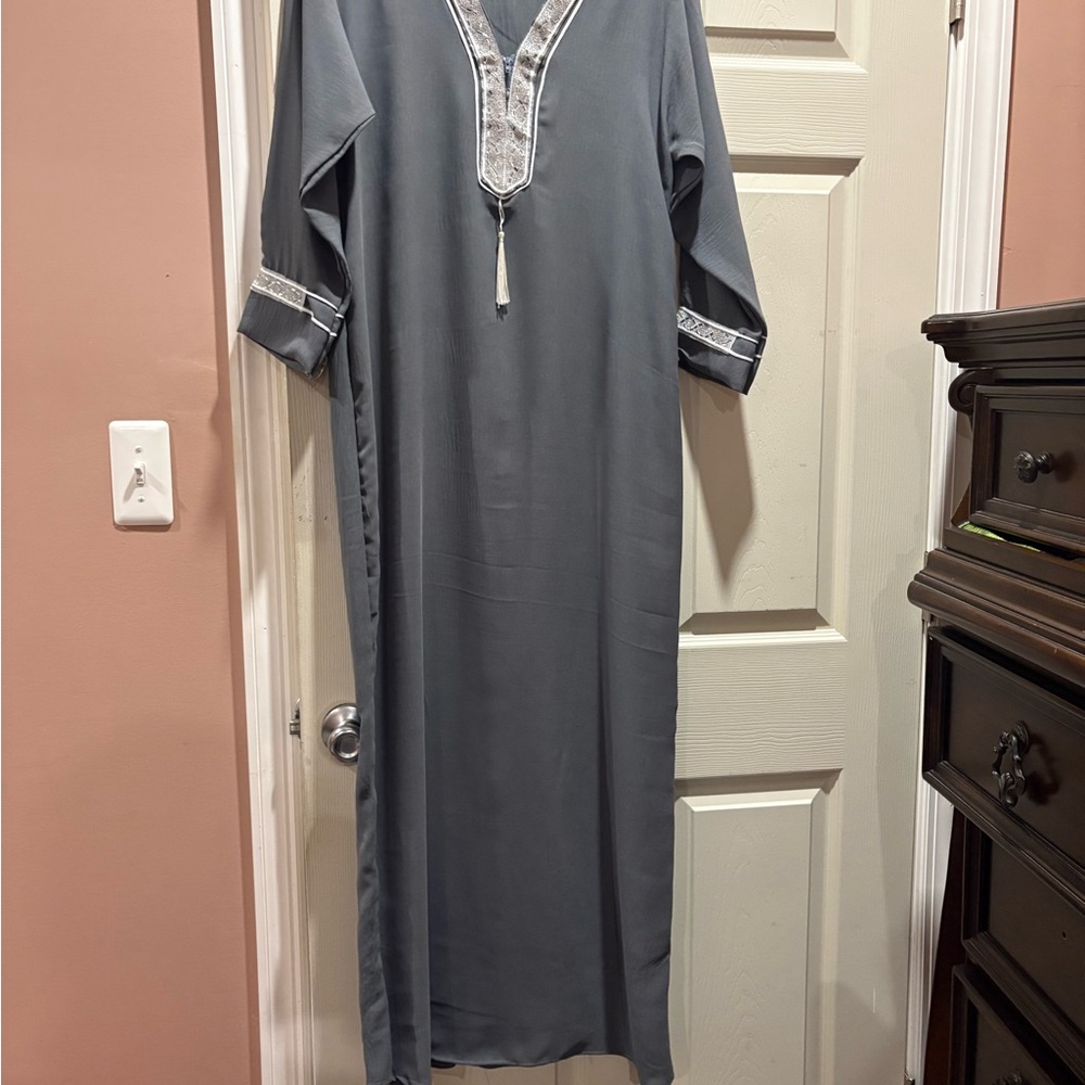Elegant Gray Maxi Dress